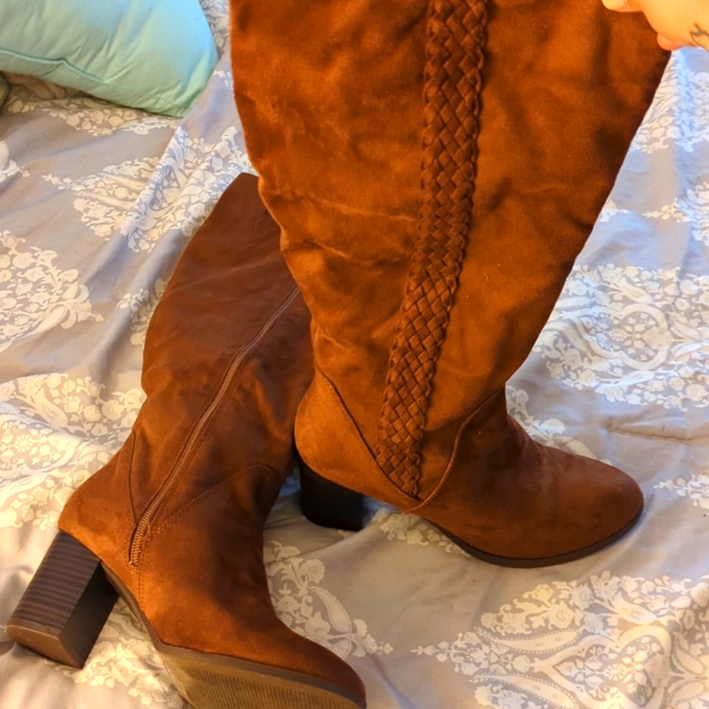 Wide calved boots